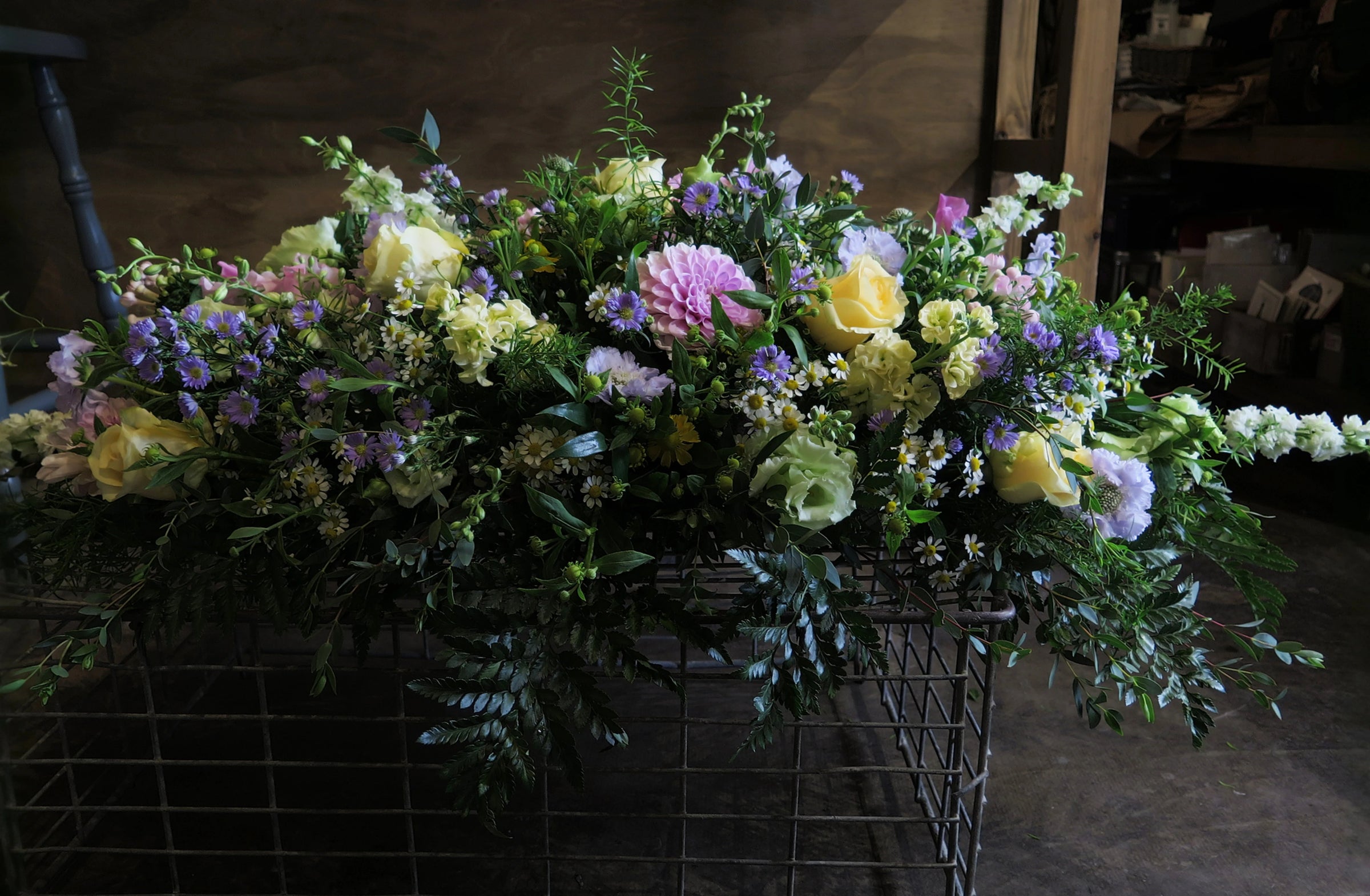 How to choose the right flowers for a funeral